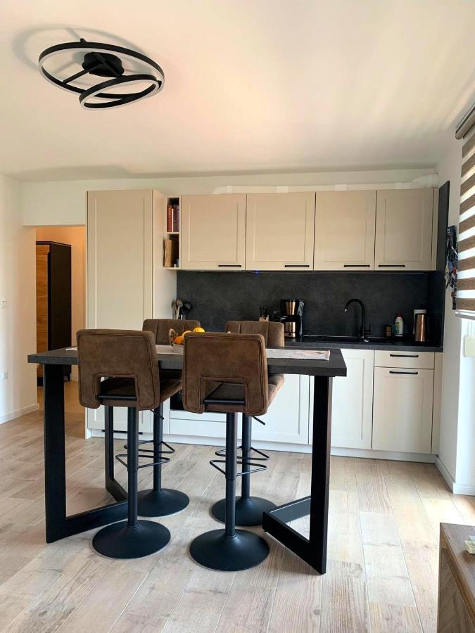 Ulike I Pini Apartment Pula Bagian luar foto