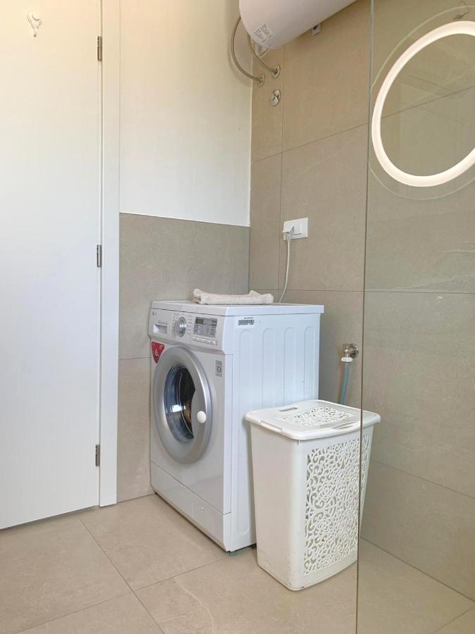 Ulike I Pini Apartment Pula Bagian luar foto