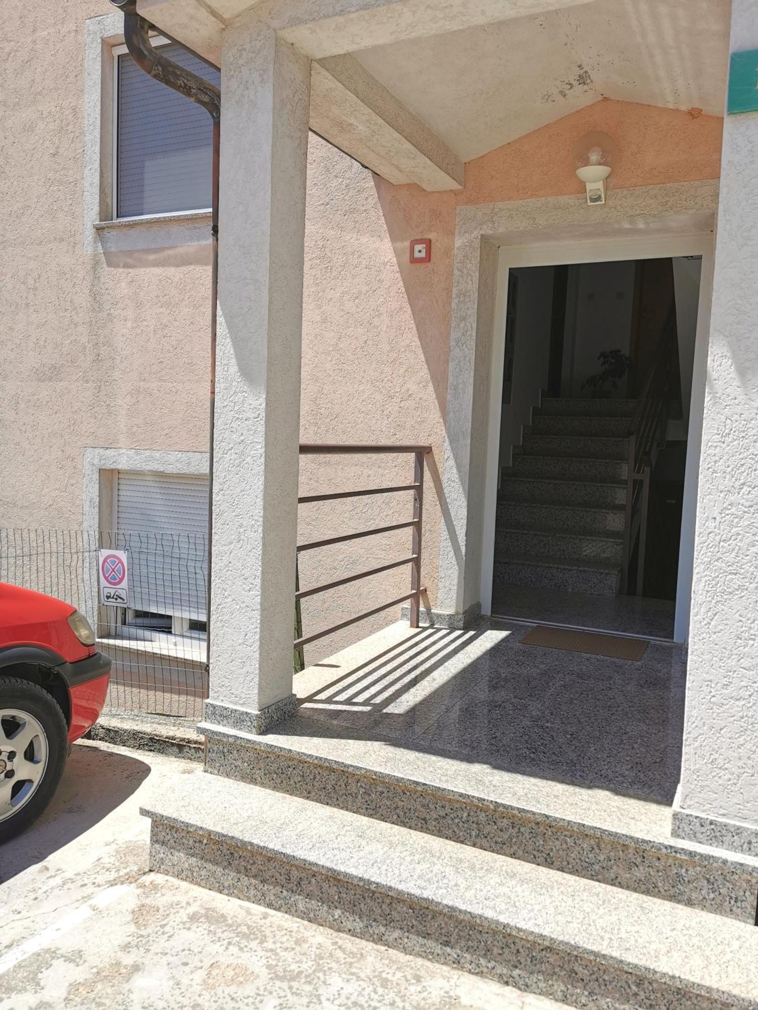Ulike I Pini Apartment Pula Bagian luar foto